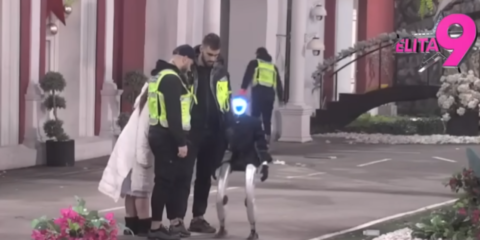 Neverovatna scena u Eliti - Miljana Kulić napala robota Tošu, razdvaja ih obezbeđenje