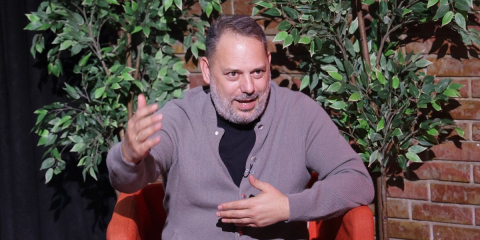 Ovo je zabolelo! Babić razmontirao blokadere iz Novog Pazara - objavio sliku koja sve otkriva: Na njoj su "studenti", ali...