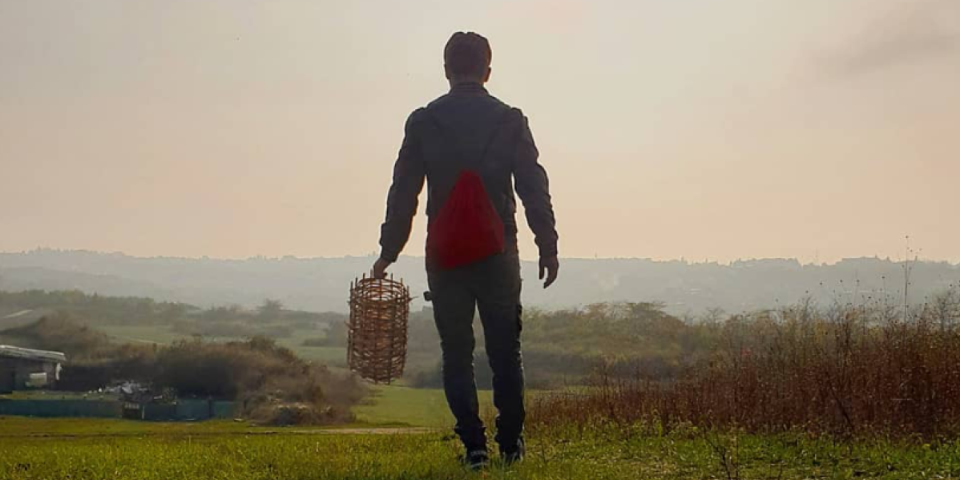 Oglasio se sa vrha planine: Pevač posetio dedovinu - Uživa u netaknutoj prirodi (FOTO)