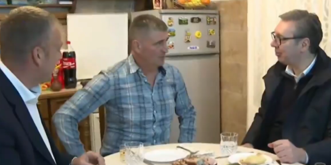 Obećao je i pružio ruku predsedniku! Ovako je Vučić reagovao (VIDEO)