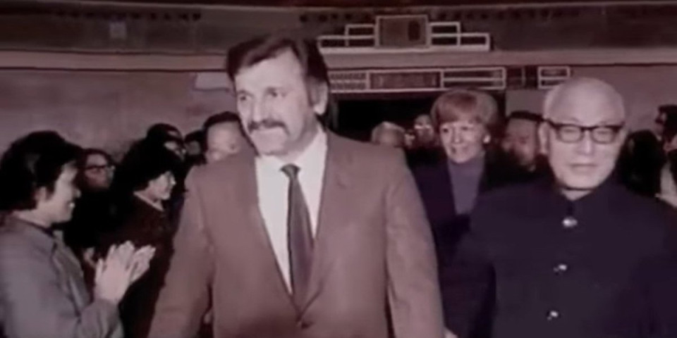 Redak snimak Bate Živojinovića iz Kine: "Dođite što pre kod nas" (VIDEO)