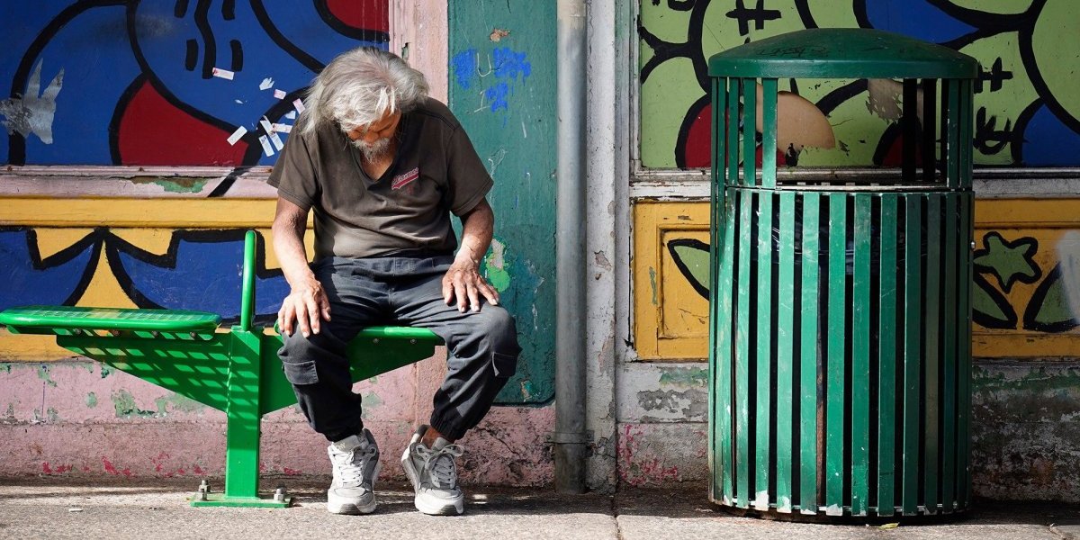 Sunovrat u gradu luksuza: Radnici ne mogu da plate kirije, evo gde spavaju