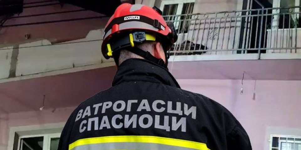 Hitna spasilačka akcija u Starom Selu: Satima su bili zarobljeni, ljudi zadrhtali kada su videli o kome je reč (FOTO)