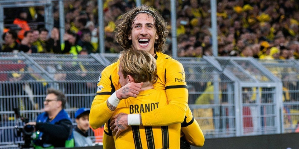 Ovo je hit! Grmi Indira Radić usred Dortmunda - Nemci bacili foru, ništa jače nećete videti danas (VIDEO)