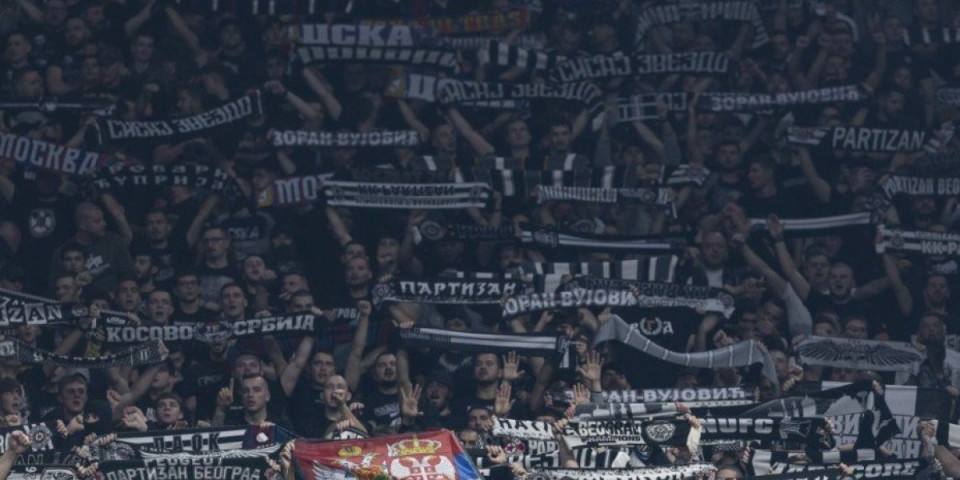 Nije samo Lesorova žena pratila "večiti derbi" - Oglasila se supruga bivšeg košarkaša Partizana (FOTO)