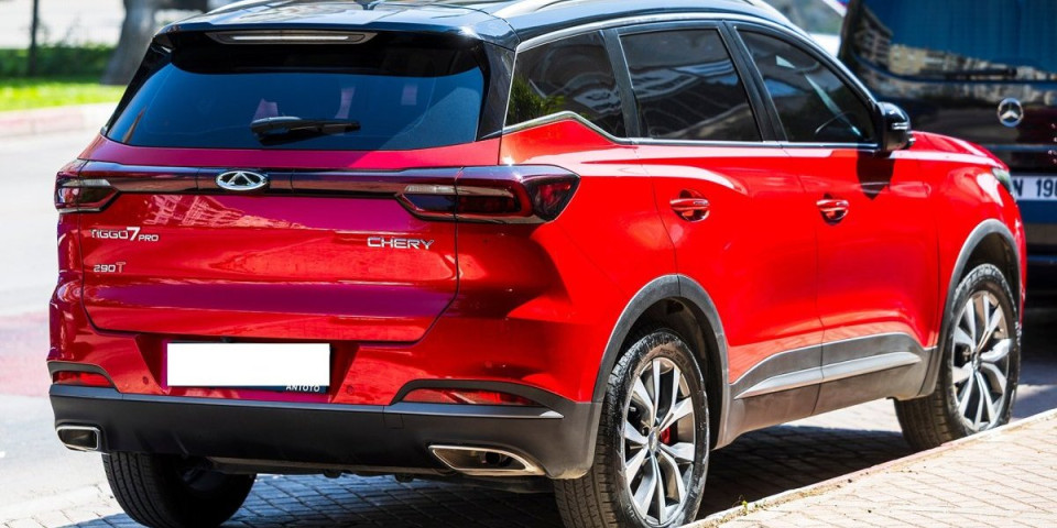 Kineski automobili osvojili Srbe: Jeftini, a premijum - cene će vas oduševiti