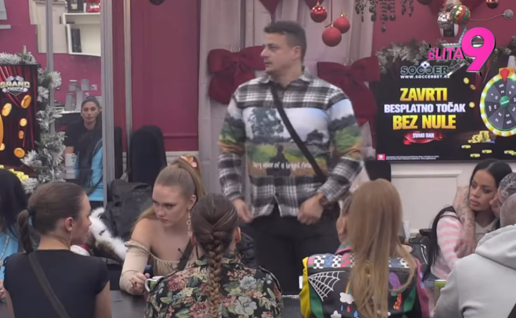 "Jedva je sedeo!": Sofija priznala šta je radila sa Danetom (70) - Svi su zanemeli