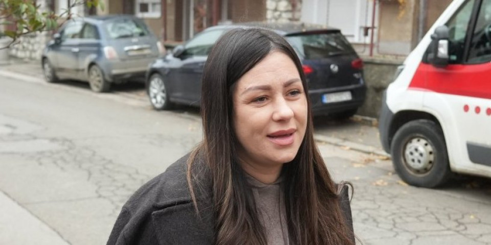 "Teško mi je što..." Aleksandra Bursać otkrila sa čime se bori u majčinstvu