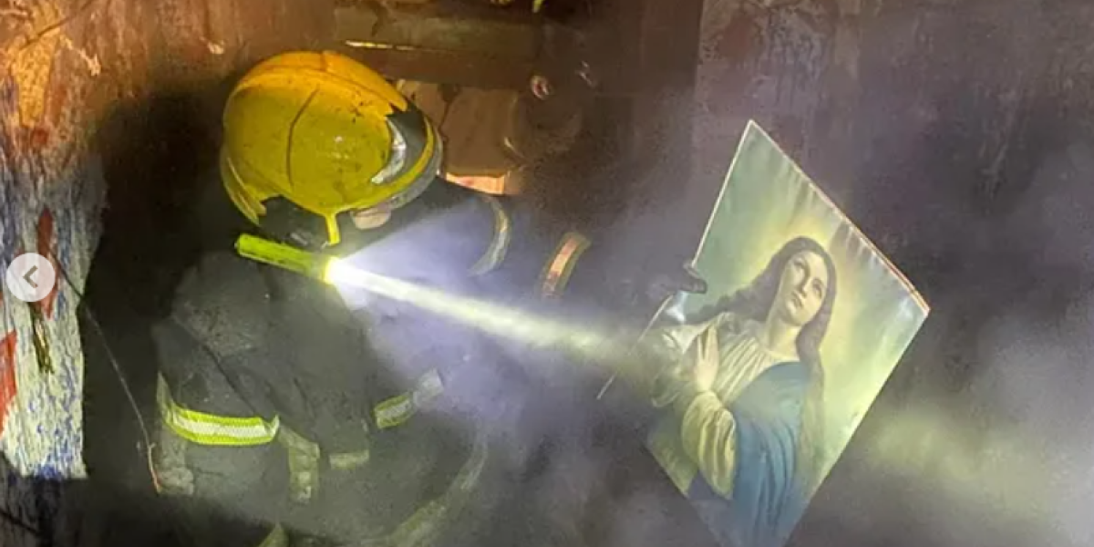 Tokom požara u Senti spasena ikona Svete Marije