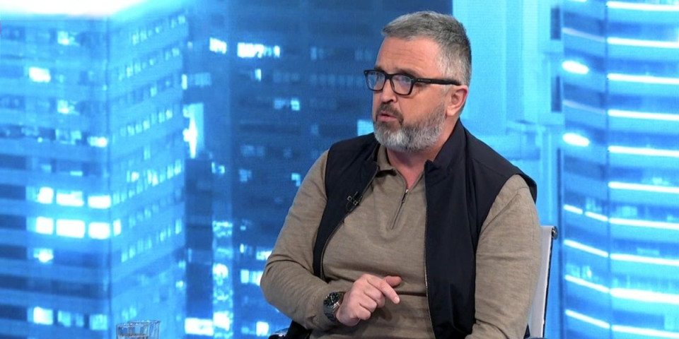 Vučićević u emisiji "Hit Tvit" poslao snažnu poruku: Vučić smeta Hrvatskoj jer je od Srbije napravio državu