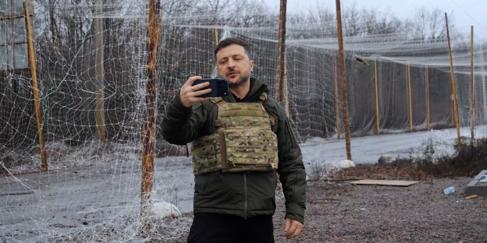 Zapad zarobio Zelenskog: Rat ga jedini drži u životu