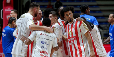 Zvezdaši bljuju vatru, dobili su slom živaca protiv Spartaka