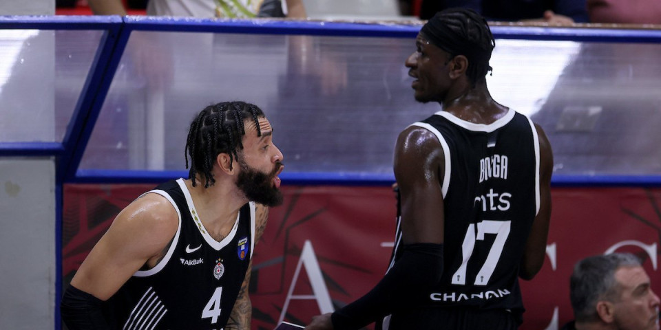 Šok scena na meču Partizana - Bonga uzeo tablu, ovo nije moglo da se vidi kod Željka