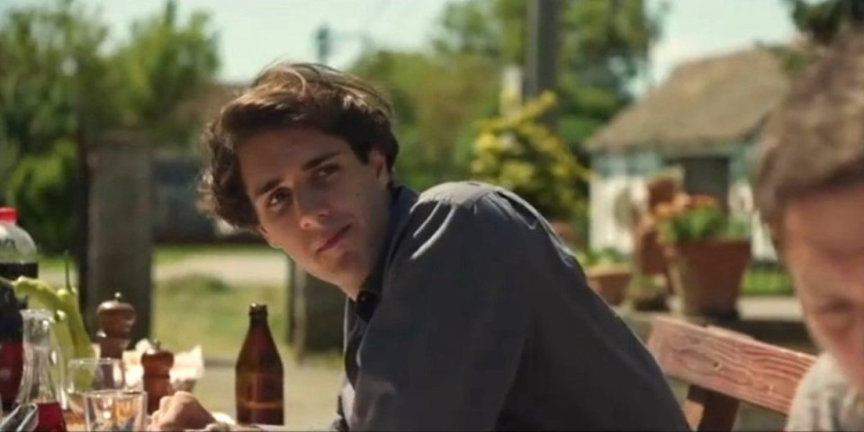 Poslednja scena iz "Tvrđave" slomila i najtvrđa srca: Junaci serije zapevali "Maramu plavu" (VIDEO)