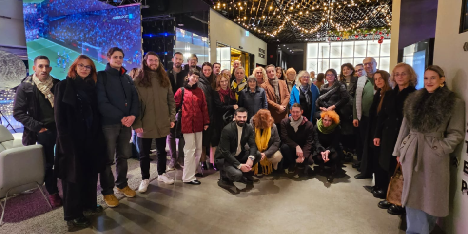 Svoj na svome: Blokaderi se smeju i poziraju, dok u glavnom gradu Hrvatske ruše Srbiju (FOTO)