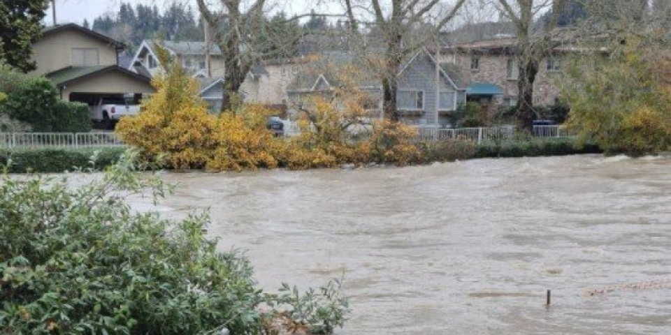 (FOTO/VIDEO) Amerikancima naređena hitna evakuacija: Stiglo upozorenje nadležnih - Odmah se povucite