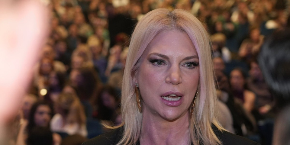 Pevačica ostavila roditeljima oproštajnu poruku: "Spavala sam na klupi u parku"