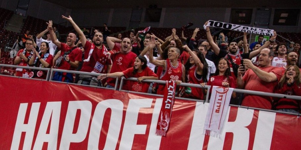 Skandal na Zvezdinom meču! Ključa u Izraelu, zbog ovoga policija izbacuje navijače Hapoela (VIDEO)