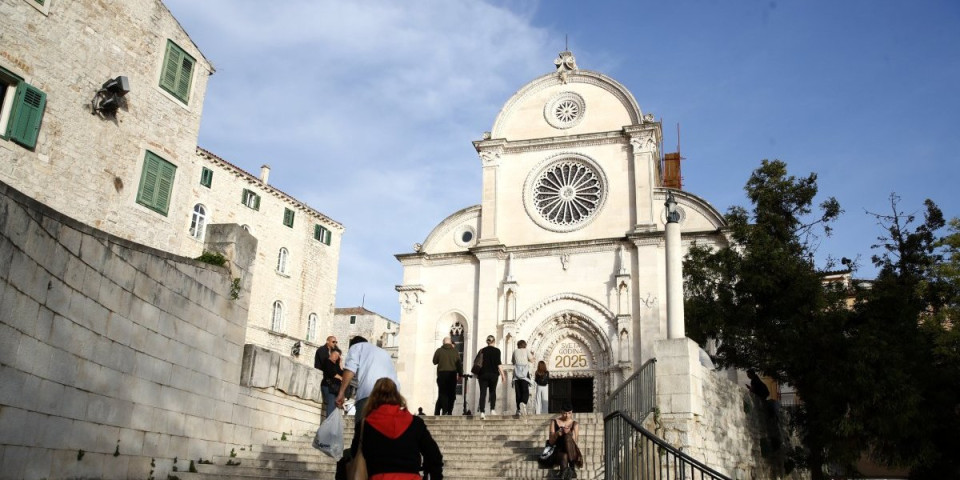 Bolest za koju nema leka: Crkva iz Šibenika širi ustašku propagandu