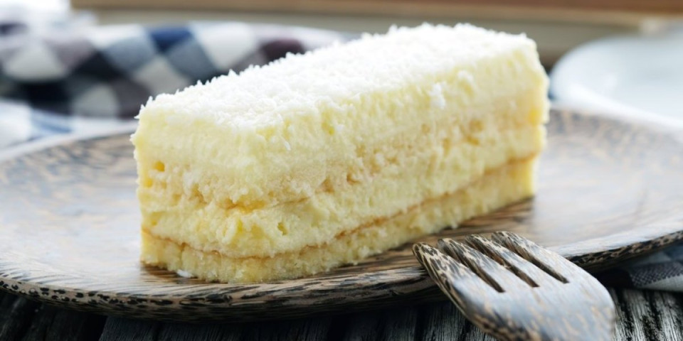 Posni kolač sa kokosom - savršeno kremast i neodoljiv