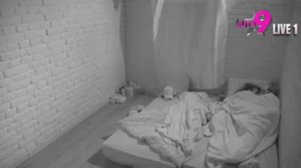 Uzdasi odzvanjali izolacijom - Anita i Luka se prepustili strastima, Aneli će poludeti