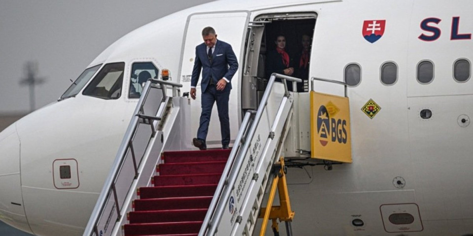 Incident sa Ficovim avionom u Briselu! "Razbili su letelicu!"