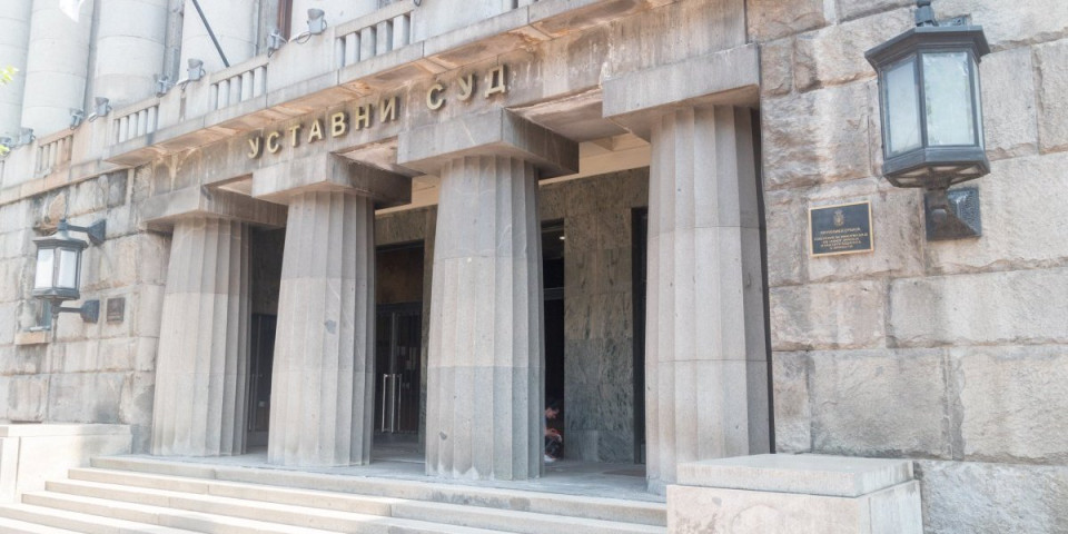 VST odugovlači sa dostavljanjem odgovora na žalbe Ustavnom sudu: Prošli put odgovorio ekspresno za 24 časa