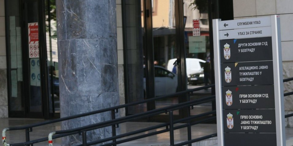 Dojava o bombi u Prvom osnovnom sudu: Svi evakuisani iz zgrade