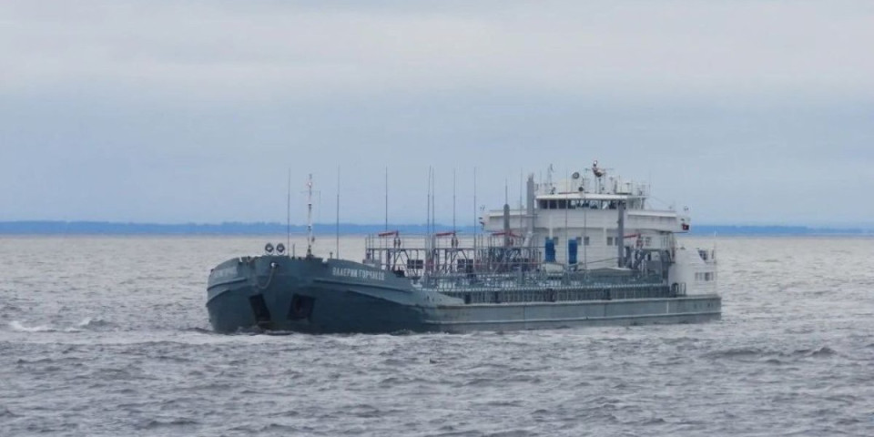 Krvava noć na Donu: Ruski tanker u plamenu - posada stradala (FOTO/VIDEO)