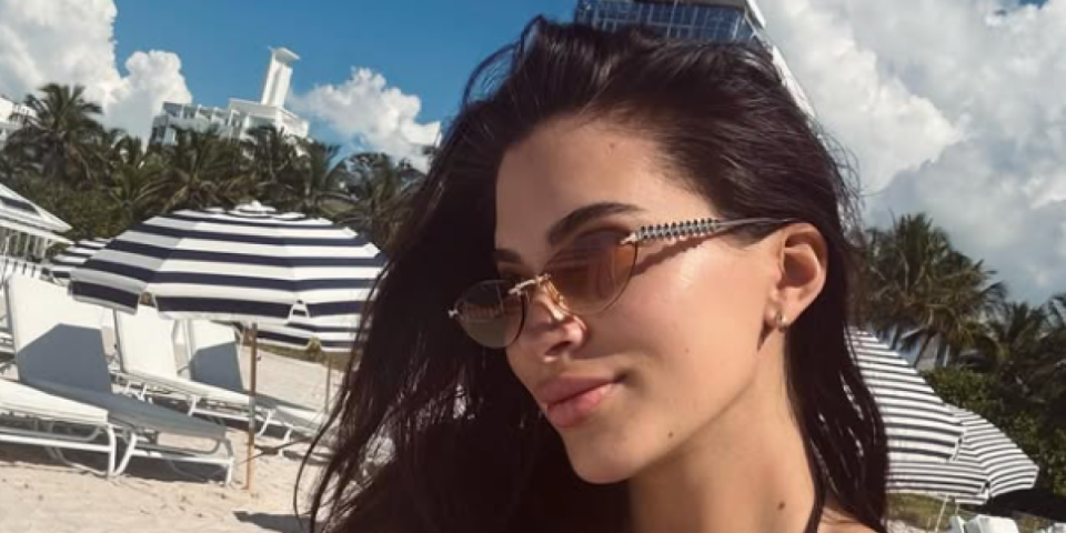 Verila se trudna pevačica: Izgovorila "da" na jahti - Na ruci samo dijamanti (FOTO)