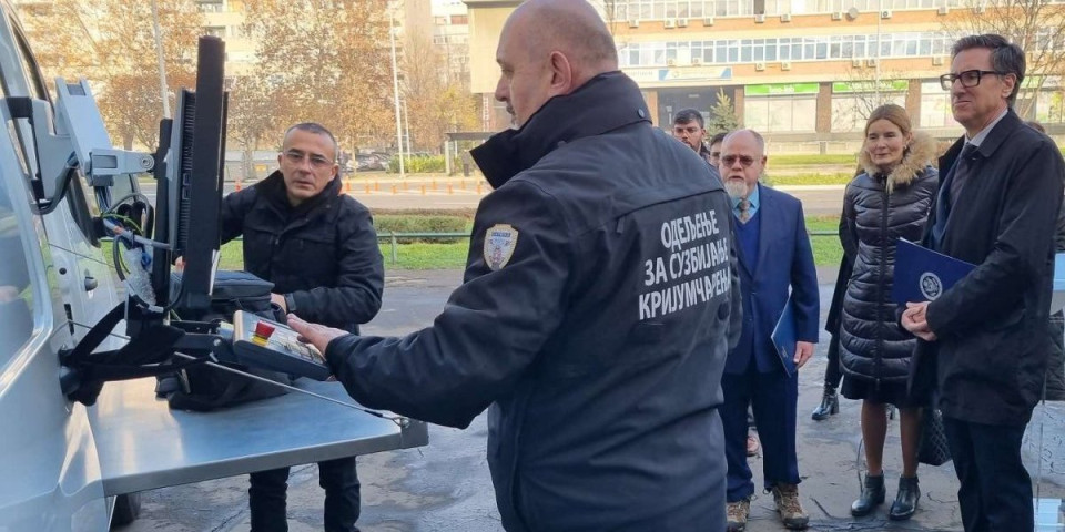 Nova tehnologija na granici: Evo šta su SAD poklonile našim carinicima