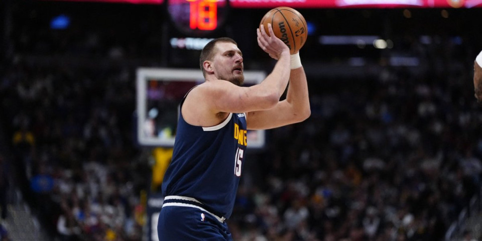 Brutalno - Nikola ovako uništava rivale, mogu samo da plaču (VIDEO)