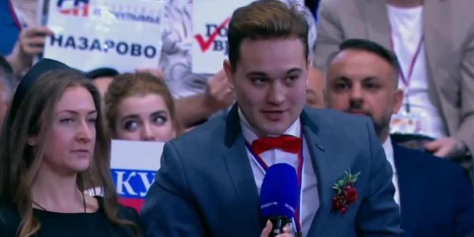 Novinar ustao i iznenada ovo uradio pred Putinom: Sada je heroj cele zemlje! (VIDEO)