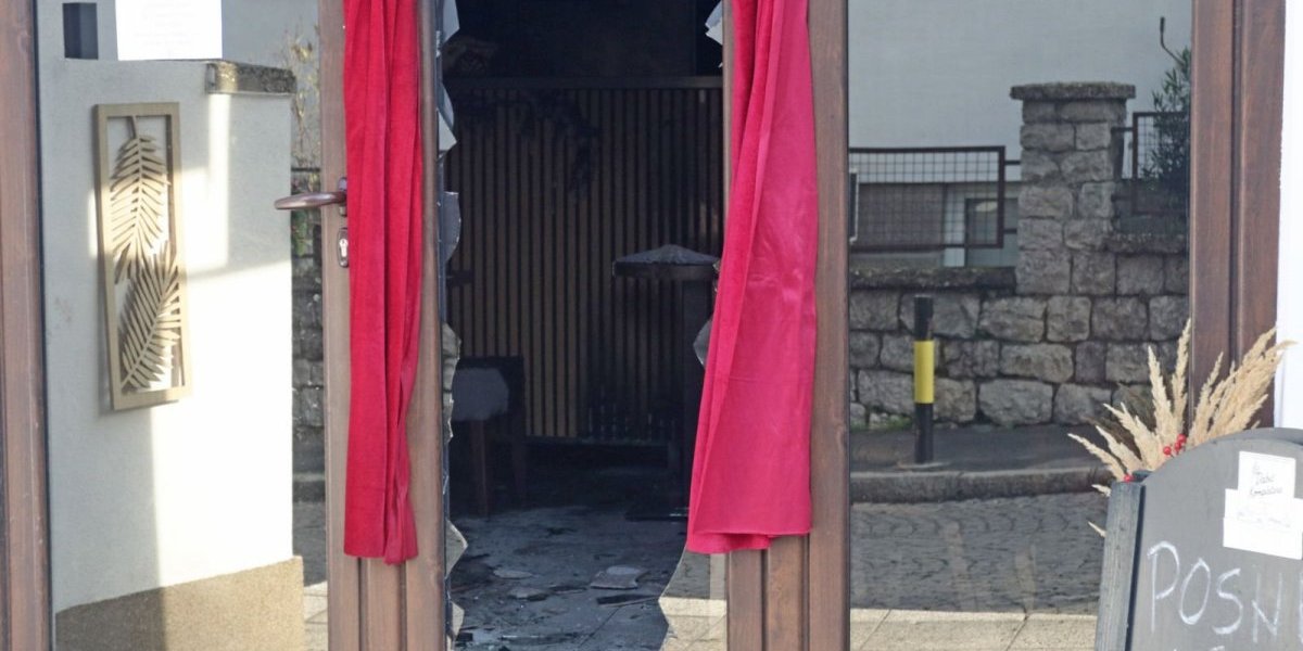 Zapaljen restoran na Vračaru