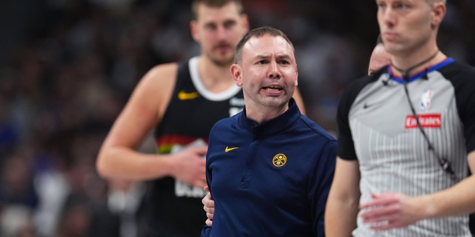 Adelman poludeo: Trener Denvera nasrnuo na sudije zbog Jokića (VIDEO)