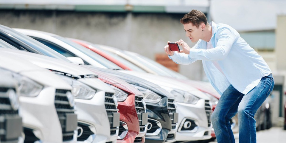 Jedna greška košta na hiljade evra! Na auto placu ne žele da znate ovu caku