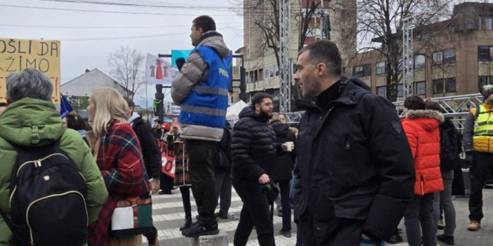 Dve tragedije, dva lica politike: Švajcarska bez linča, Srbija meta blokadera i "N1"