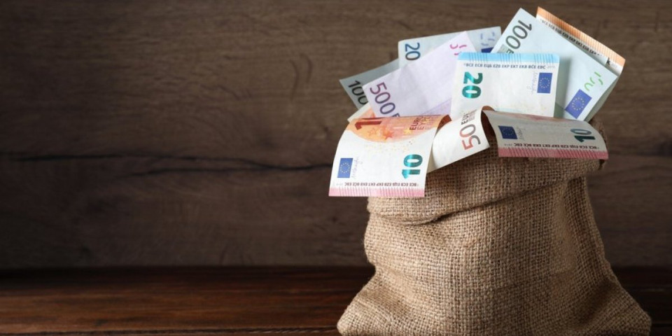 Pare će prelivati iz džakova: 3 znaka u januaru pogađa lavina ogromnog bogatstva