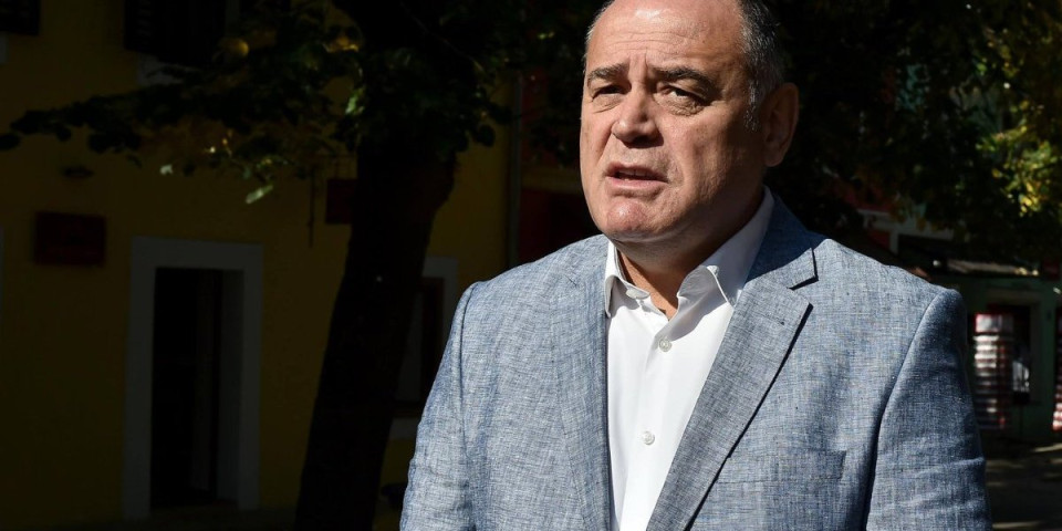 Bivšem ministru ukinut pritvor!