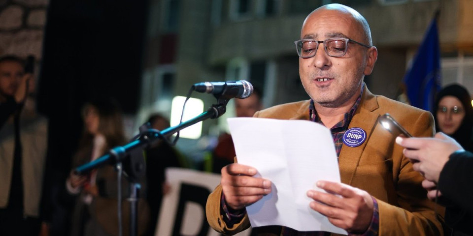 Skandalozna objava blokaderskog profesora iz Novog Pazara: Priča o zajedništvu, a evo šta je napisao na mrežama