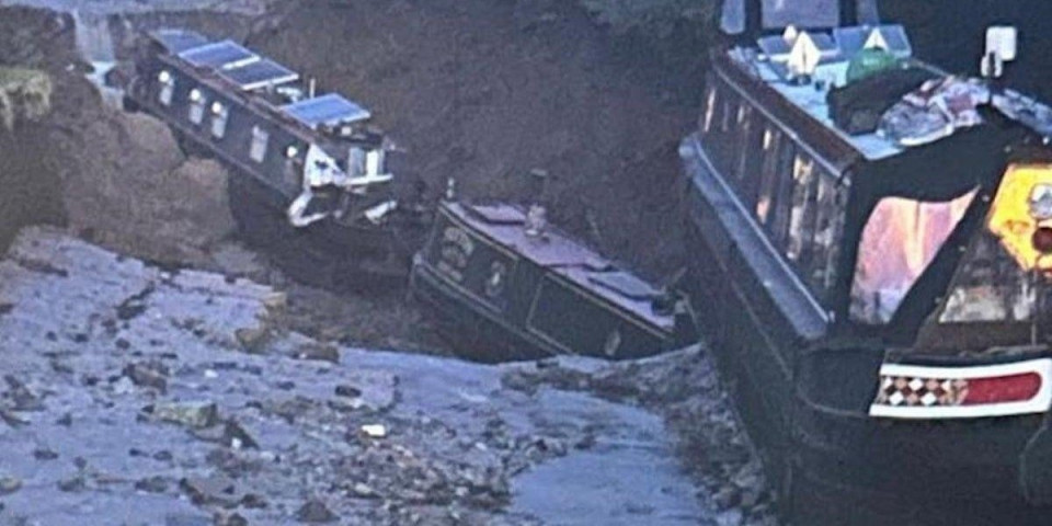 Dramatični snimci: Džinovska vrtača progutala vodeni kanal - brodovi na ivici provalije (FOTO/VIDEO)