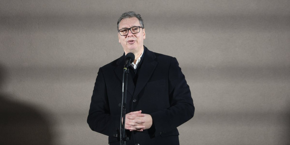 Skandakozna izjava profesora blokadera: Do promene vlasti će doći kada umru stariji glasači Aleksandra Vučića (VIDEO)