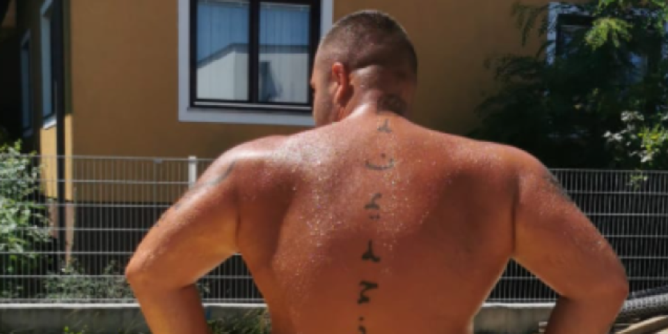 Ovo je rođeni brat Asmina Durdžića: Krije se od javnosti, isti je Alibaba (FOTO)