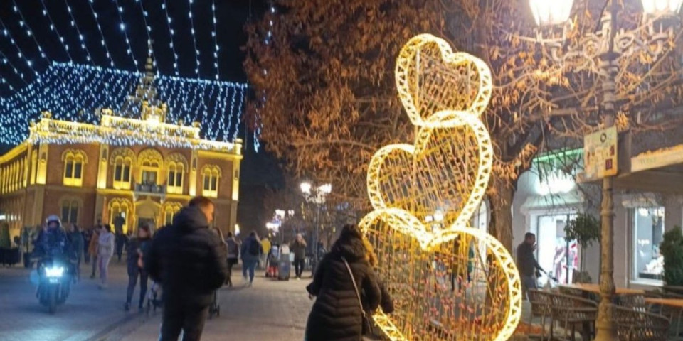 Toplo na hladnom: Praznična magija u Novom Sadu
