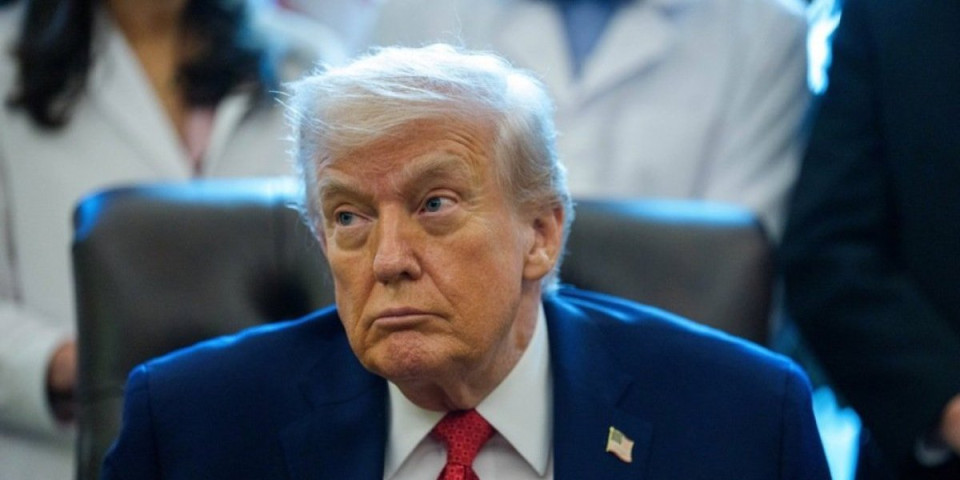 Tramp šokirao: Evo zašto sam sav u modricama! Priznao šta pije na svoju ruku, lekari u neverici!