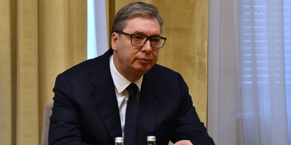 Oproštajna poseta: Predsednik Vučić primio ambasadora Japana i ambasadora Ukrajine (FOTO)