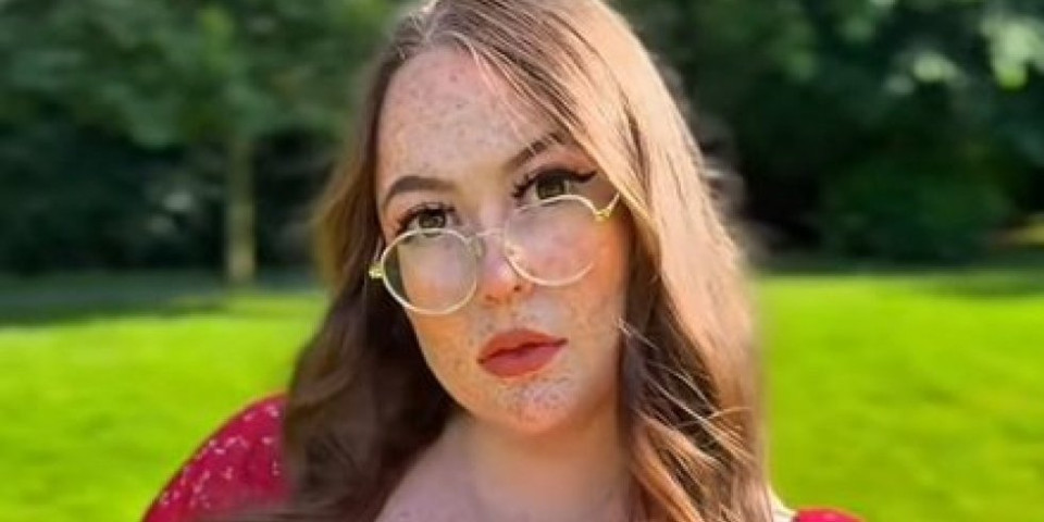 Ima grudi veće od glave: Ne prestaju da rastu - muškarci žude da se dave u džinovskom poprsju (VIDEO)