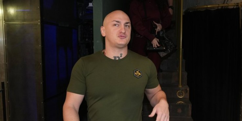 "Šta imam od njega da naučim?": Pevačica brutalno reagovala na pitanje o Desingerici