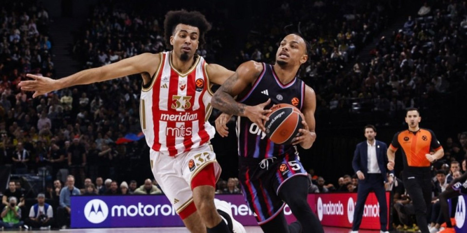 Šta se dešava u Zvezdi? Nvora se svađao sa Obradovićem usred utakmice (VIDEO)