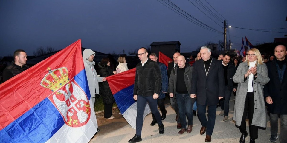 Oglasila se Srpska lista: Zaposleni neće ulaziti u ambulante u selima Banje i Suvo Grlo